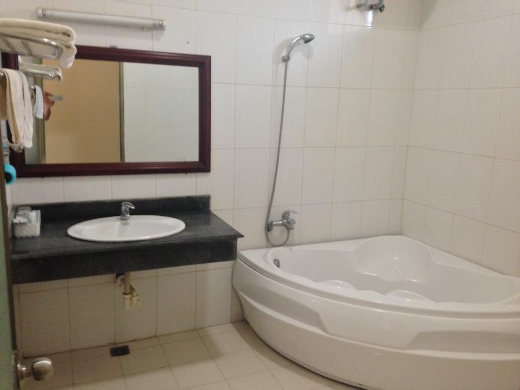 Hoa Phuong Hotel Hai Phong Room photo